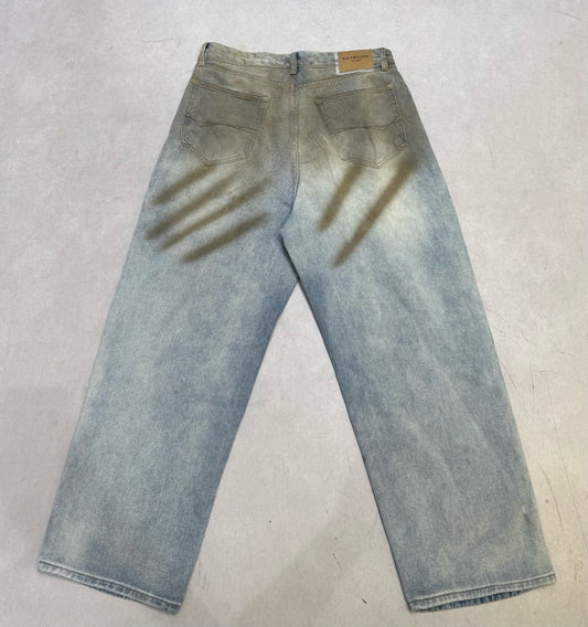2025SS Distressed Jeans