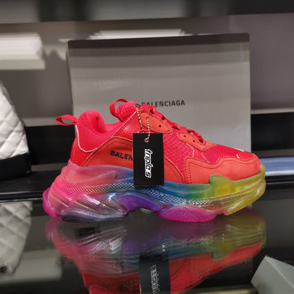 Collaboration Couple's Style Shoe