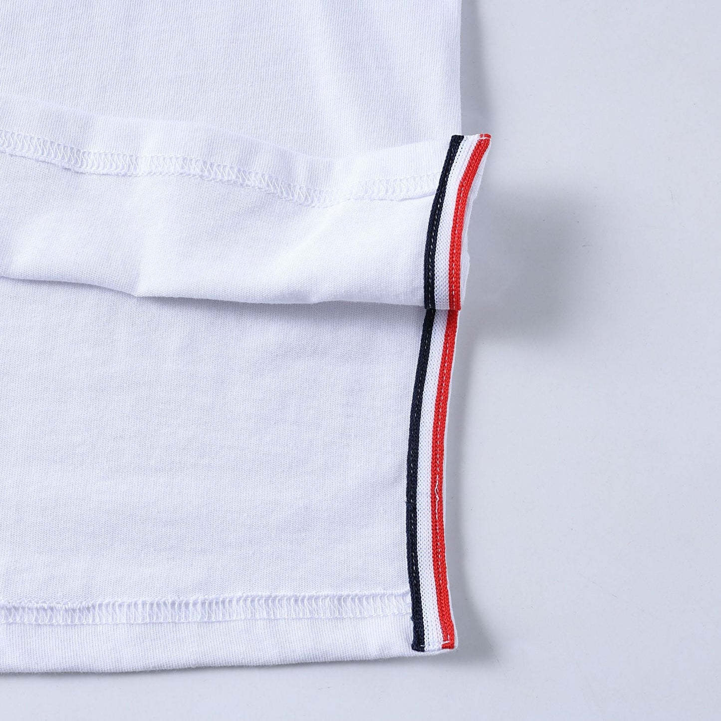 MR.TOM Puppy Embroidery T-shirt